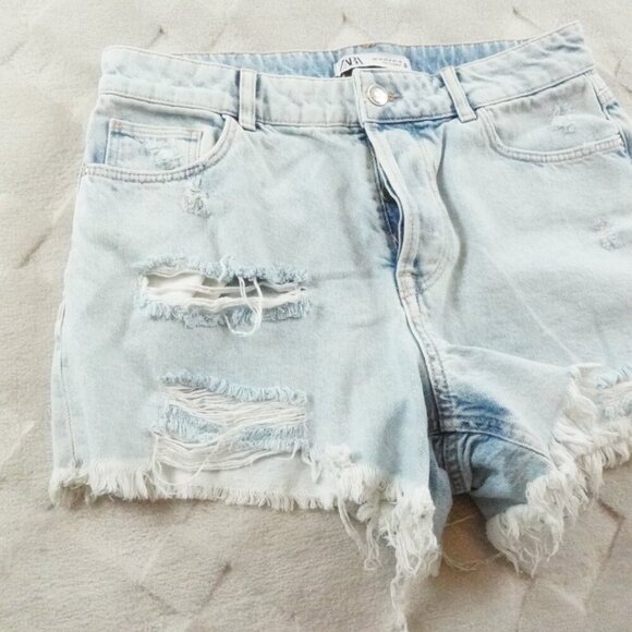 Zara Light Blue High Waist Denim Shorts - Picture 2 of 9